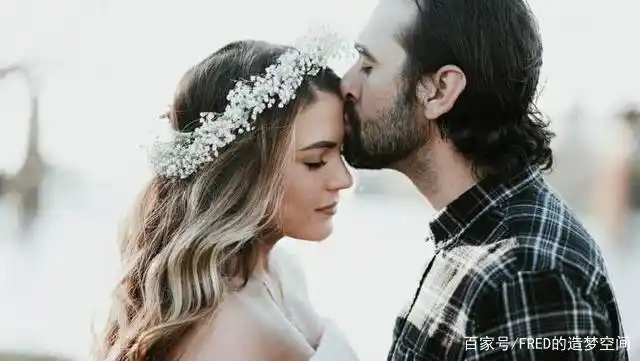 100种姿势摆拍双人_情侣摄影创意_情侣摄影姿势分享